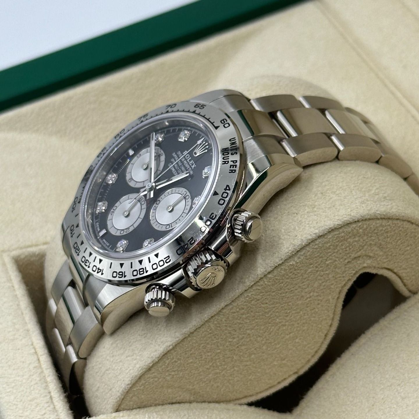 Rolex Daytona 126509 (2024) - Black dial 40 mm White Gold case (6/8)