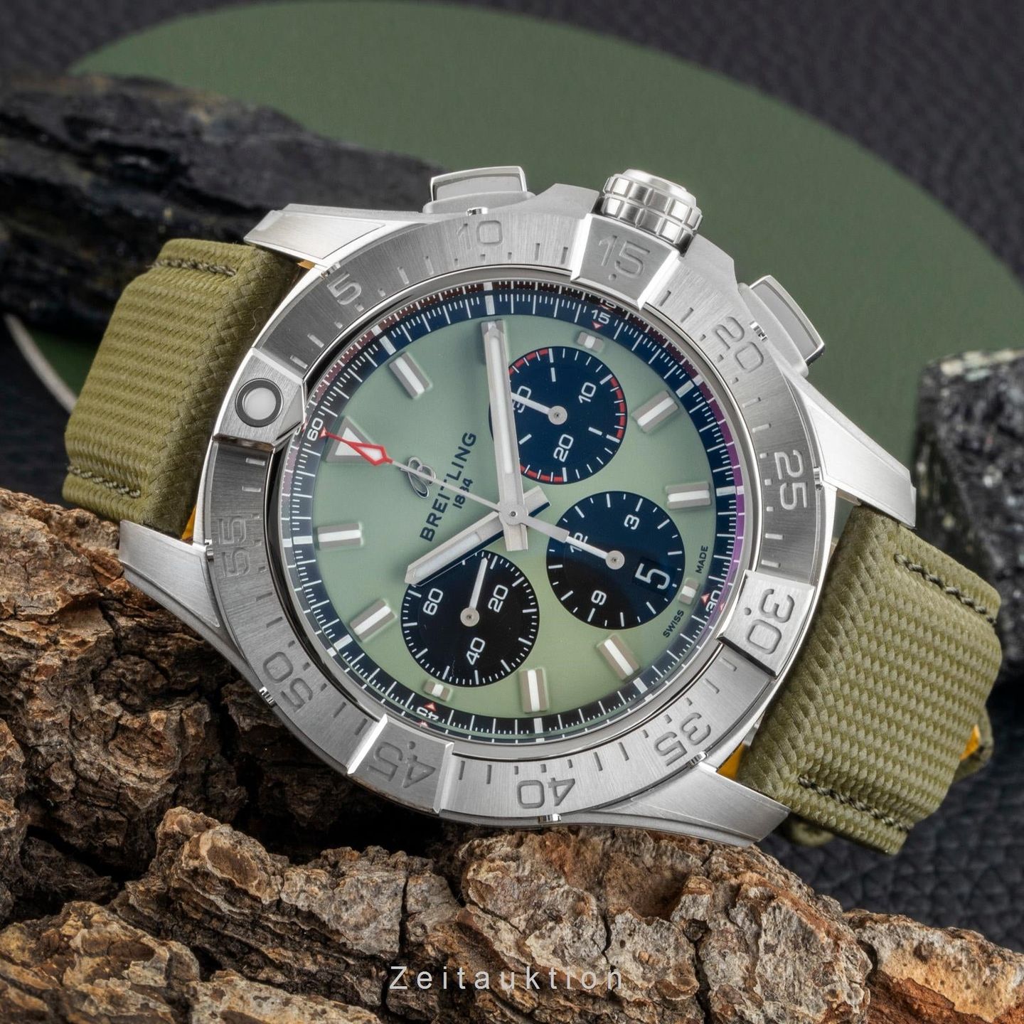 Breitling Avenger AB0147101L1X1 - (2/8)