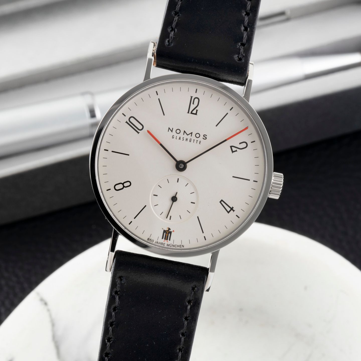 Unknown Unknown NOMOS Tangente Münchner Kindl - 850 Jahre München (Unknown (random serial)) - (3/8)
