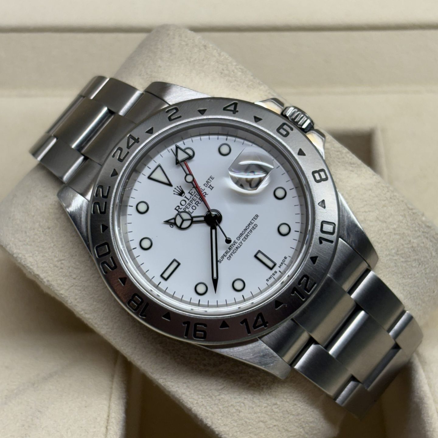Rolex Explorer II 16570 - (2/8)