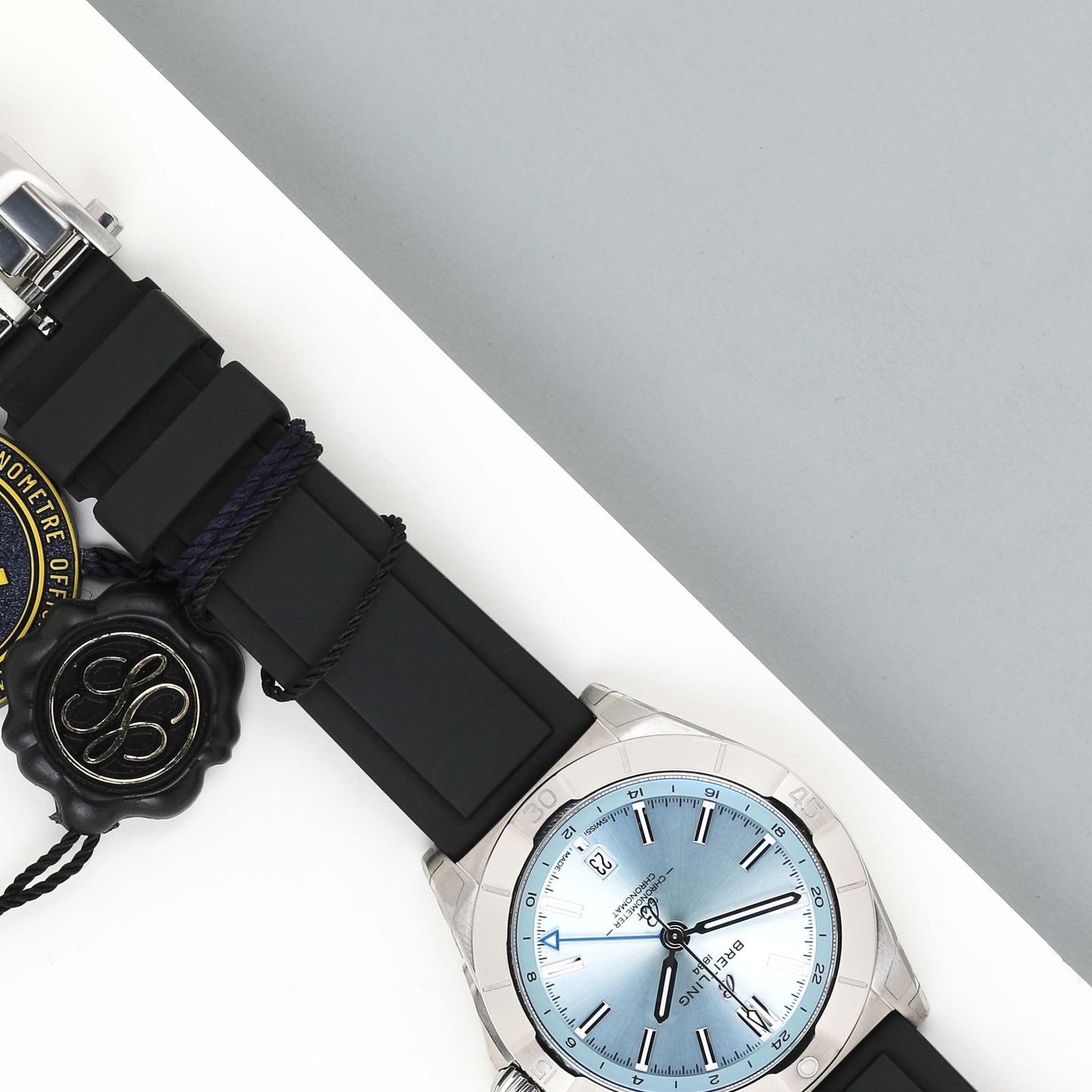 Breitling Chronomat GMT P32398 (2023) - Blauw wijzerplaat 40mm Staal (4/7)