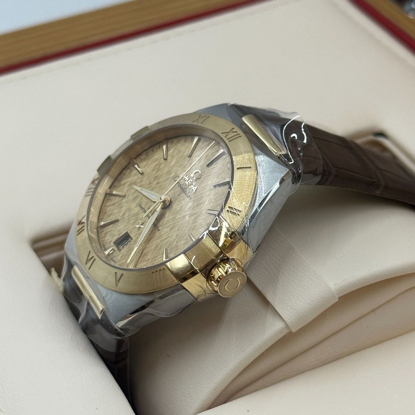 Omega Constellation 131.23.39.20.08.001 (2024) - Geel wijzerplaat 39mm Staal (6/8)