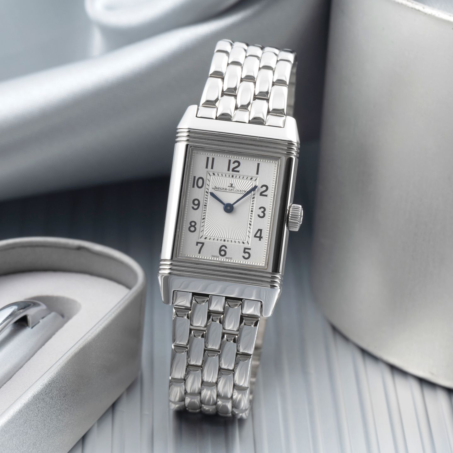 Jaeger-LeCoultre Reverso Classic Small Q2618130 - (1/8)