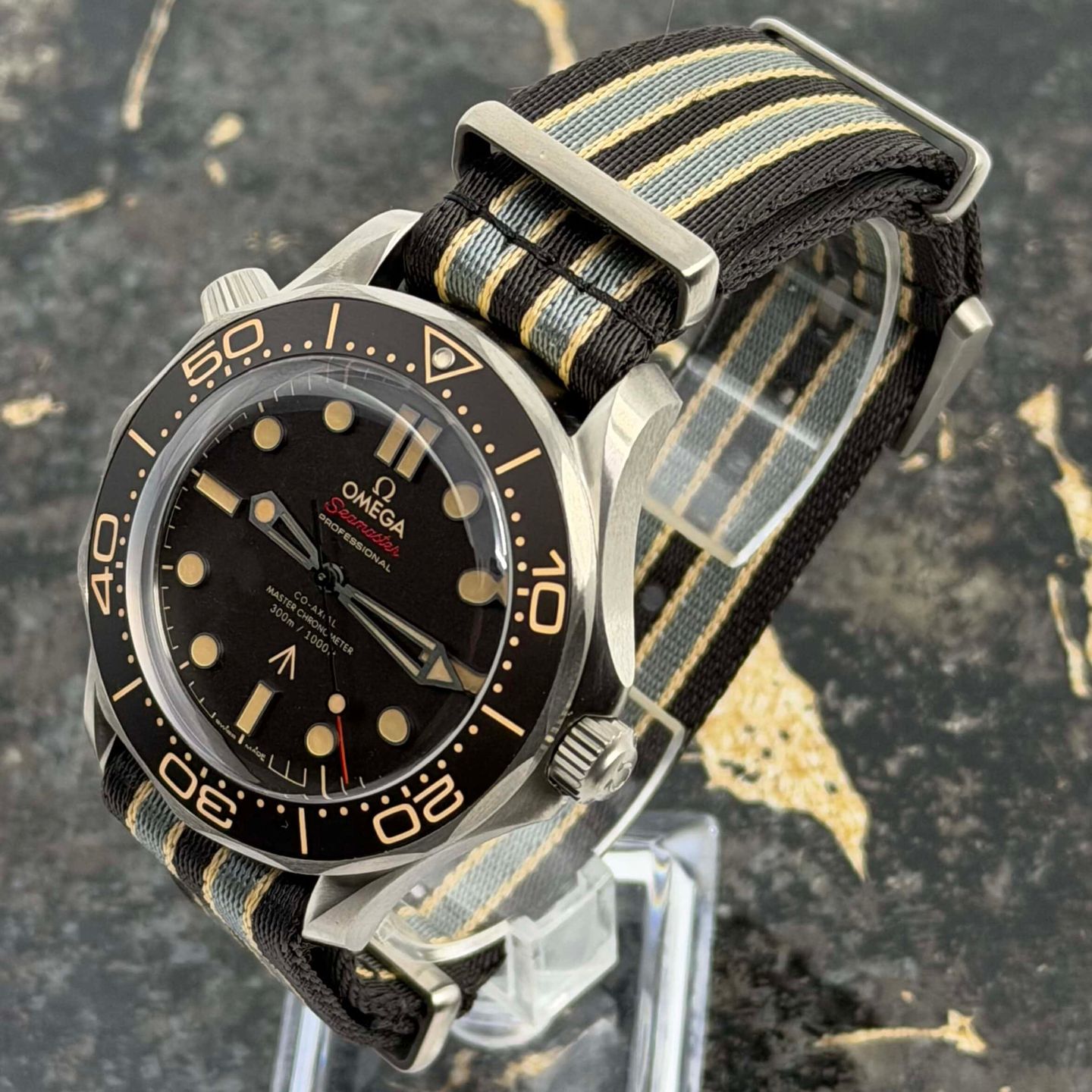 Omega Seamaster Diver 300 M 210.92.42.20.01.001 - (4/8)