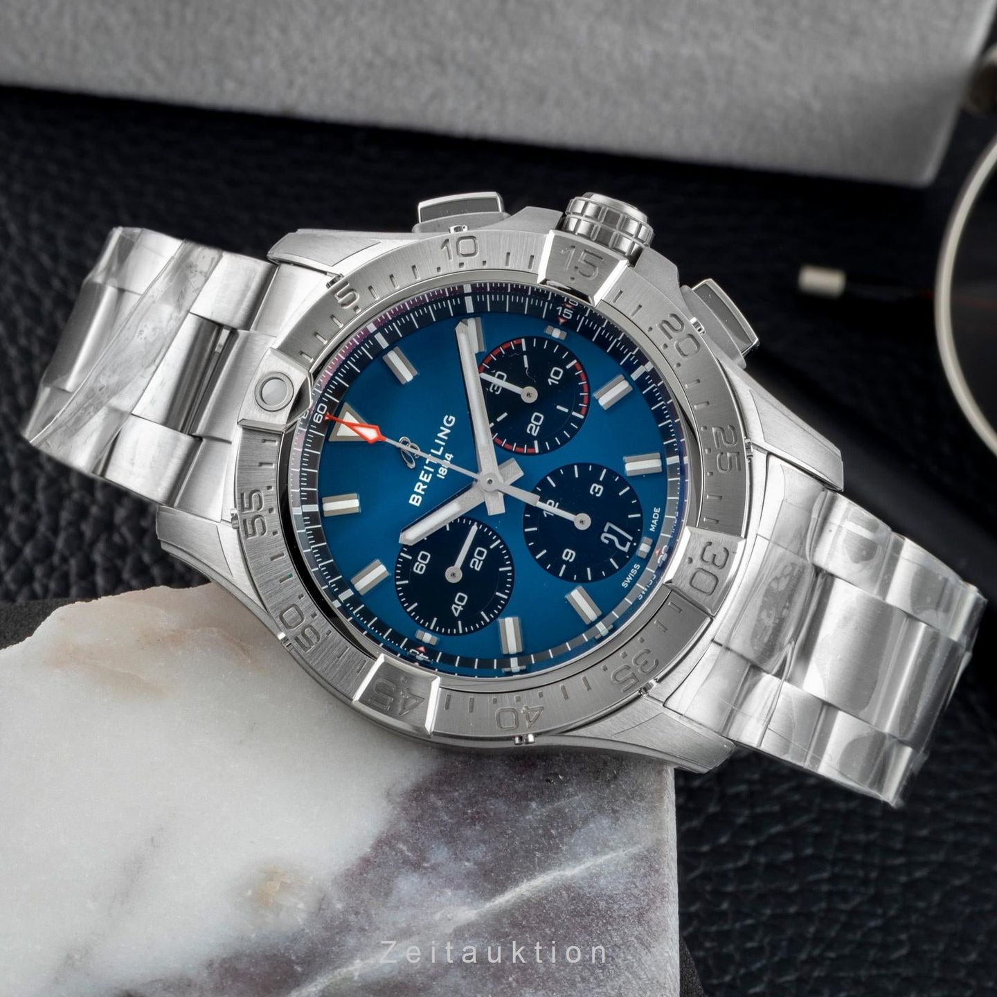 Breitling Avenger AB0146101C1A1 - (2/8)