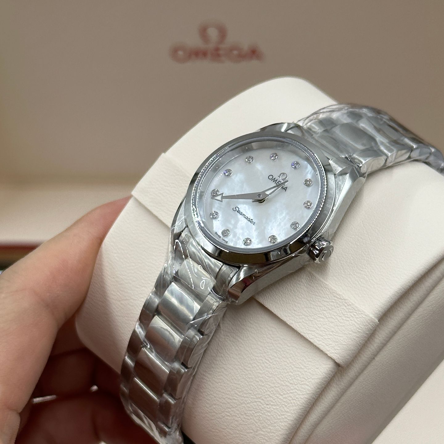 Omega Seamaster Aqua Terra 220.10.28.60.55.001 (2023) - Parelmoer wijzerplaat 28mm Staal (4/8)