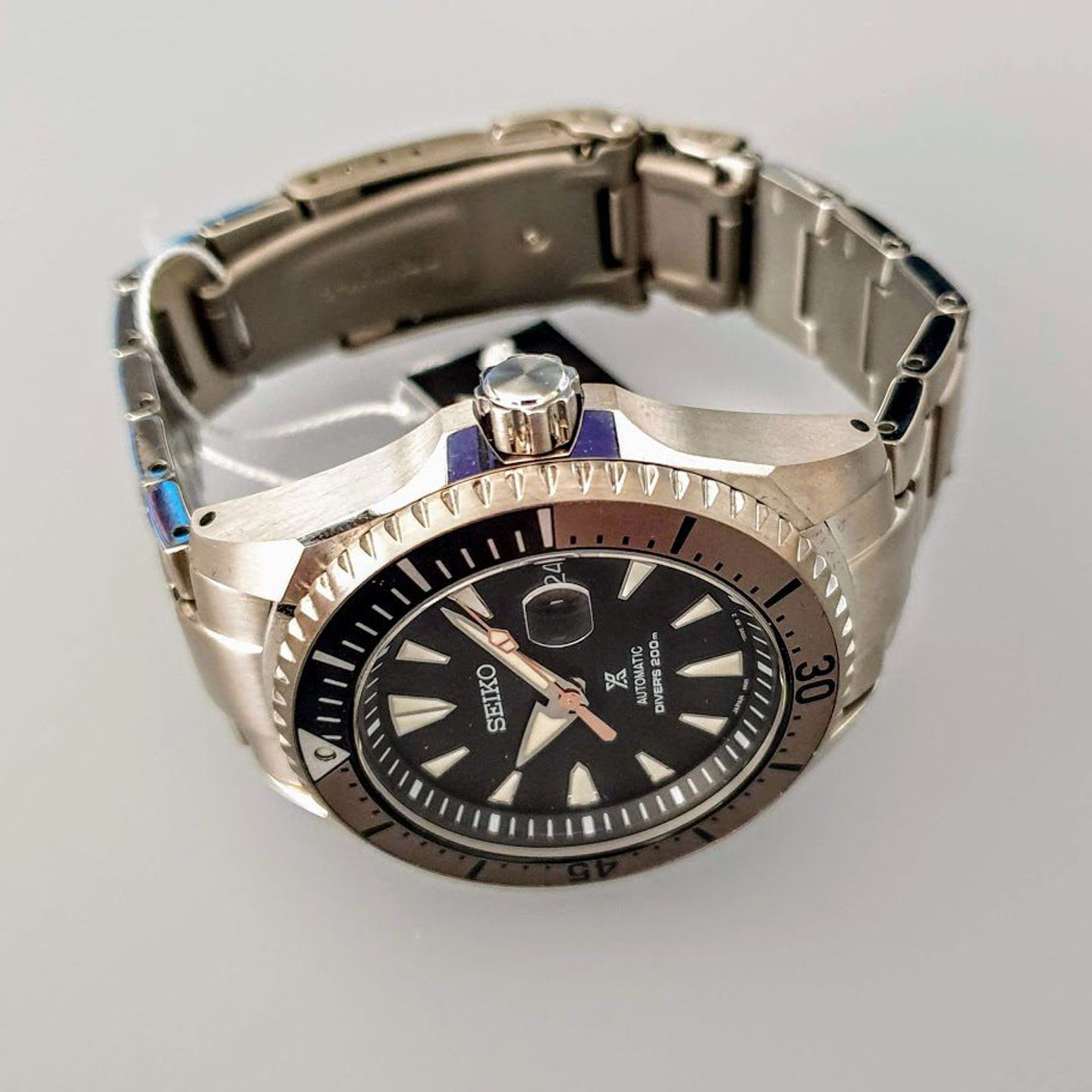 Seiko Prospex SPB189J1 (2025) - Black dial 44 mm Titanium case (5/8)