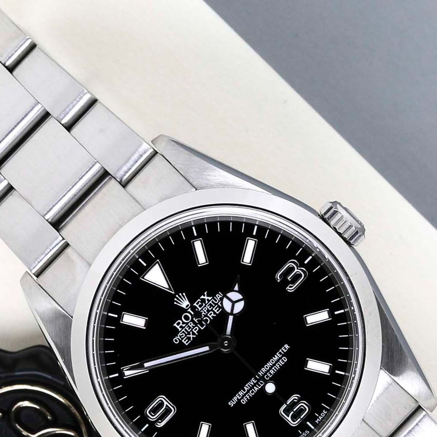 Rolex Explorer 114270 - (3/8)