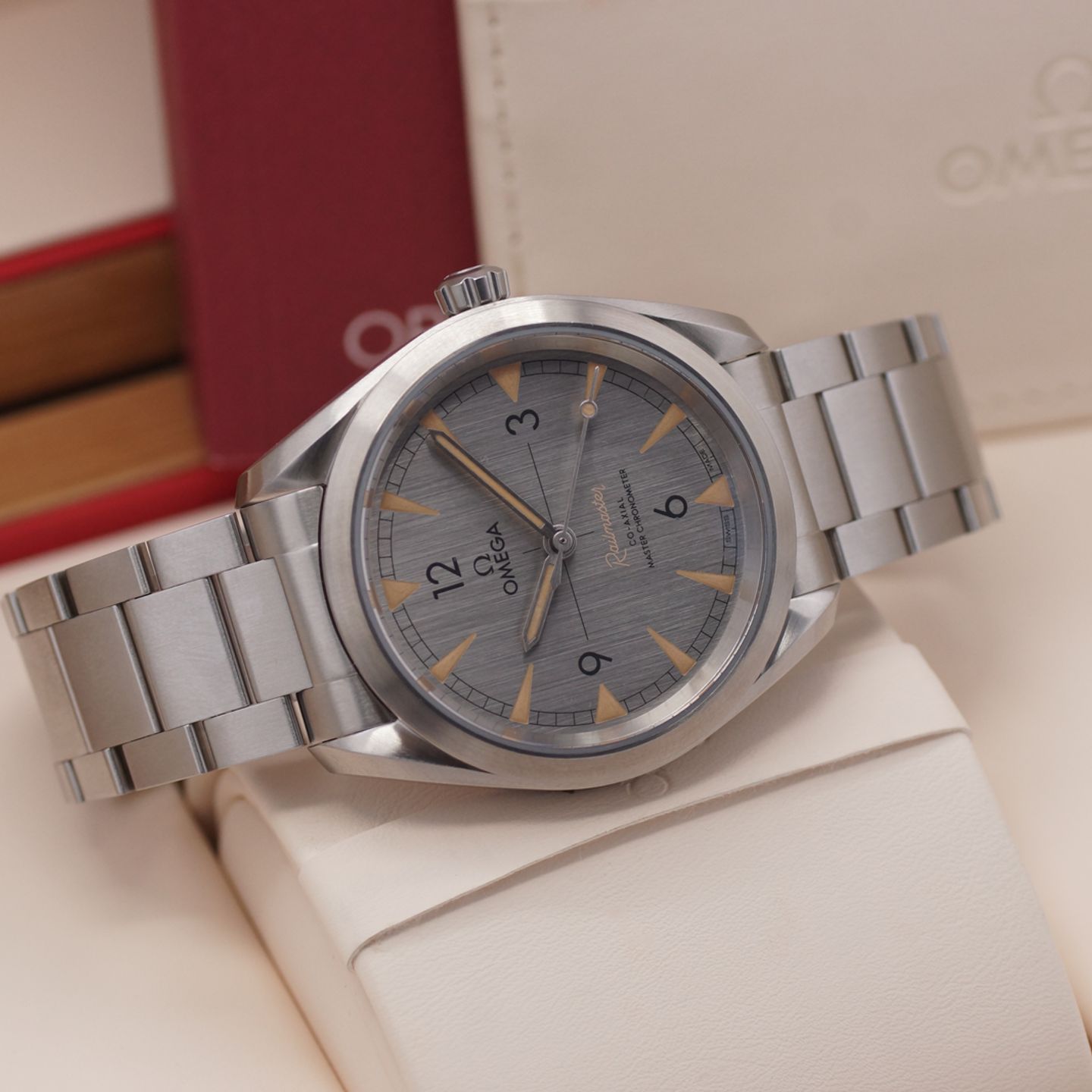 Omega Seamaster Railmaster 220.10.40.20.06.001 - (2/8)