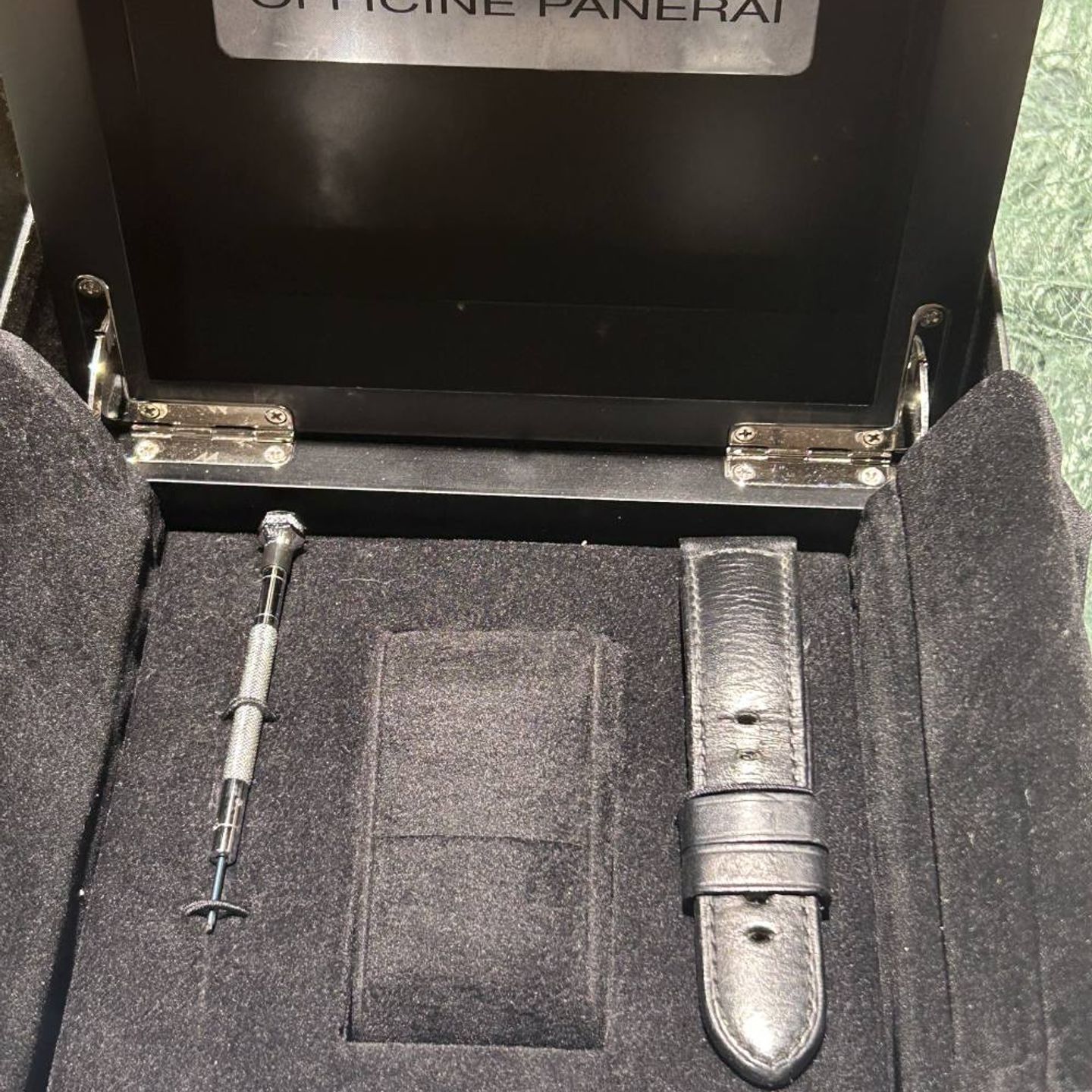 Panerai Luminor Marina PAM00631 (2016) - Black dial 44 mm Steel case (7/7)