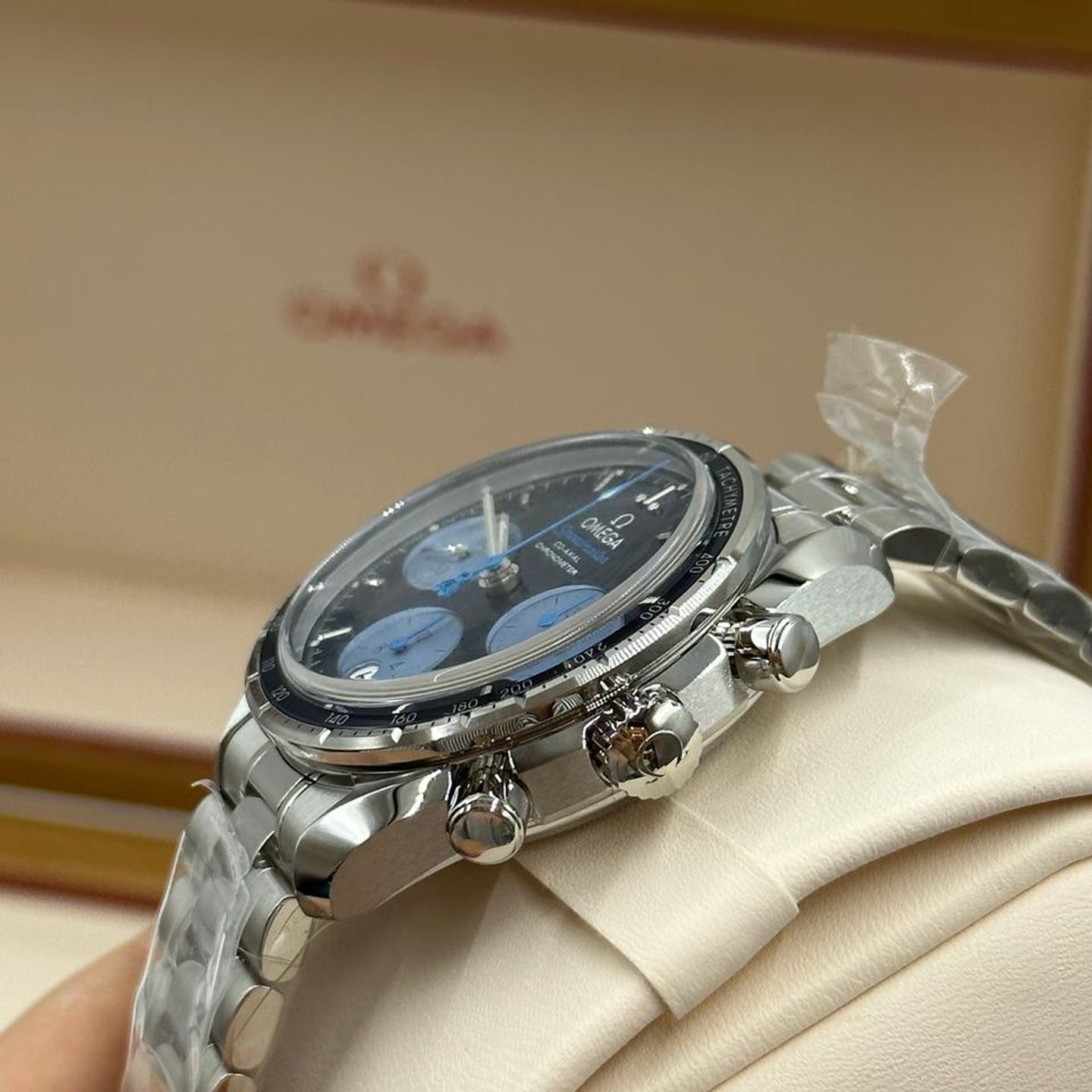 Omega Speedmaster 324.30.38.50.03.002 - (10/10)