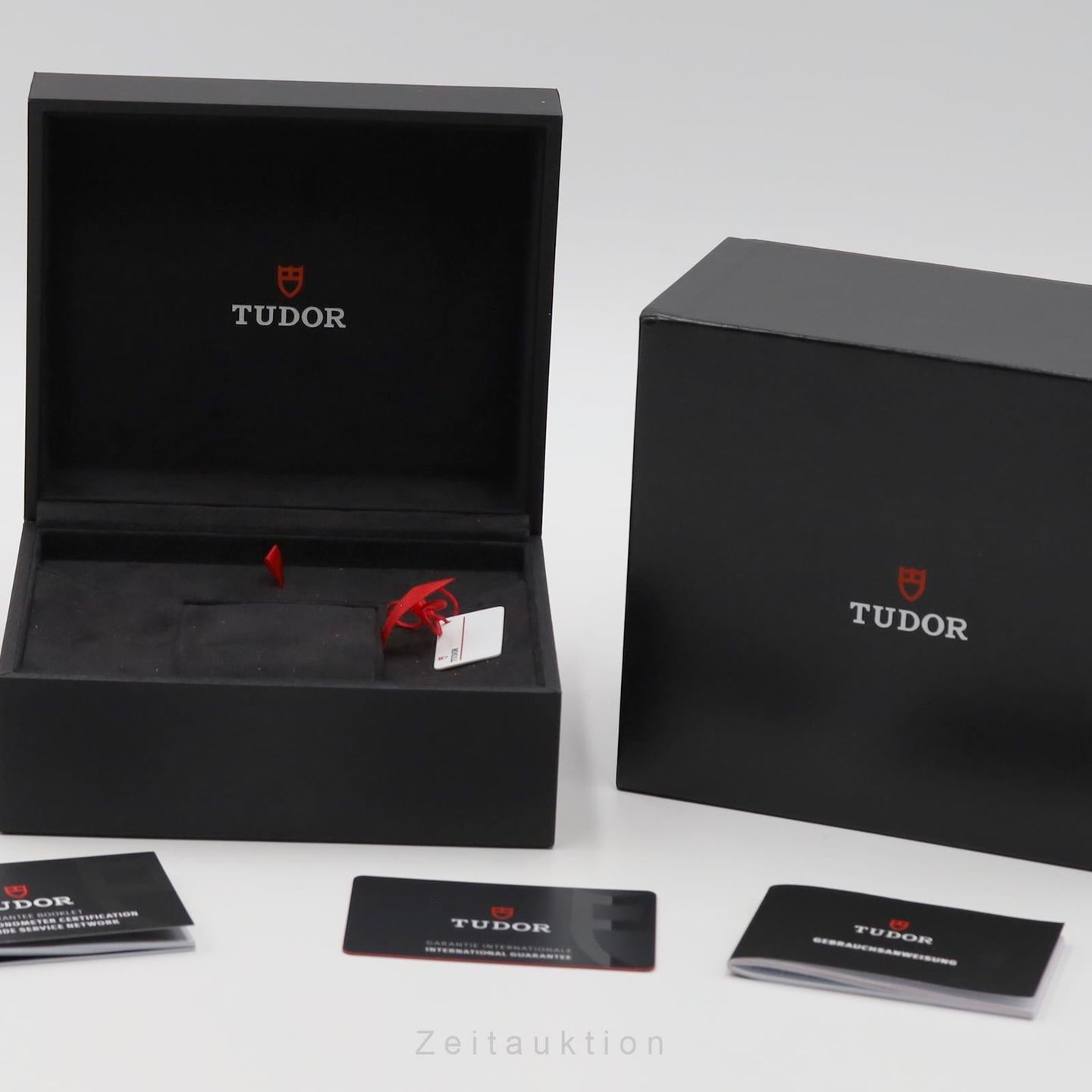 Tudor Black Bay 79470 - (7/8)