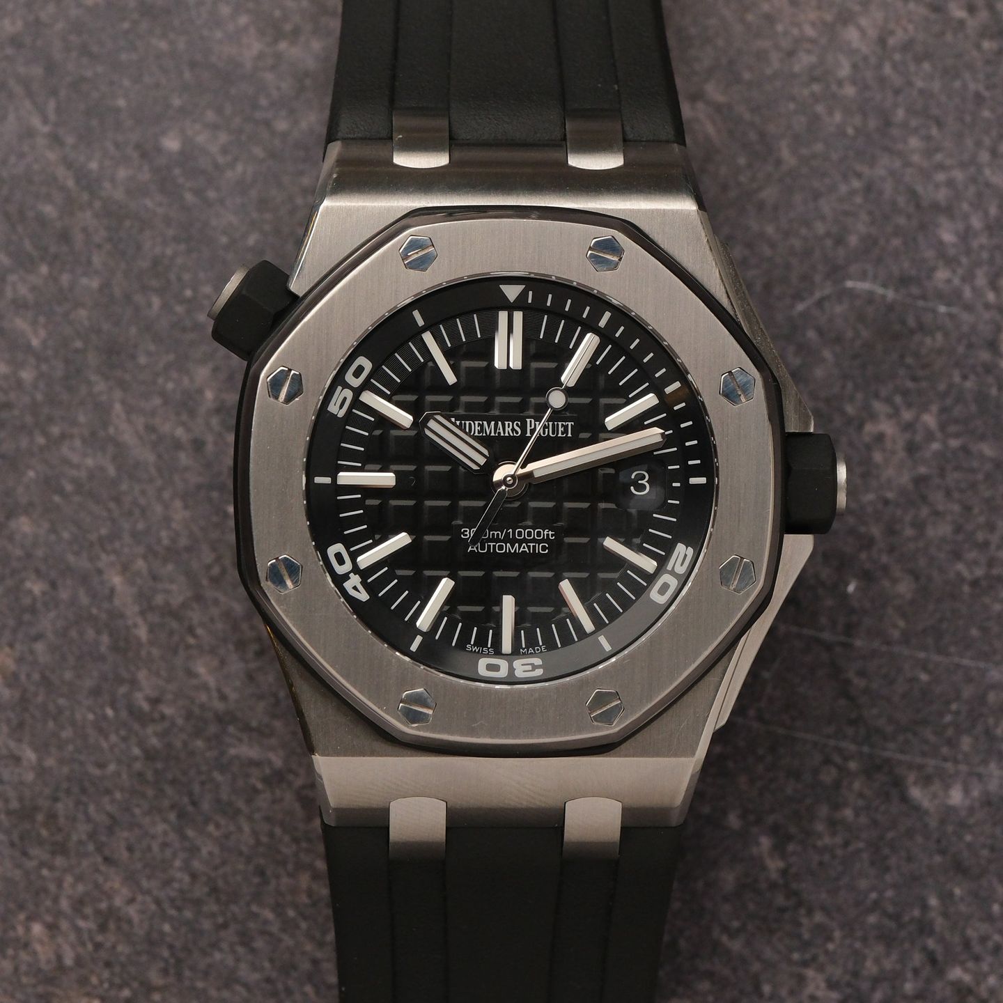 Audemars Piguet Royal Oak Offshore Diver 15710ST - (3/6)