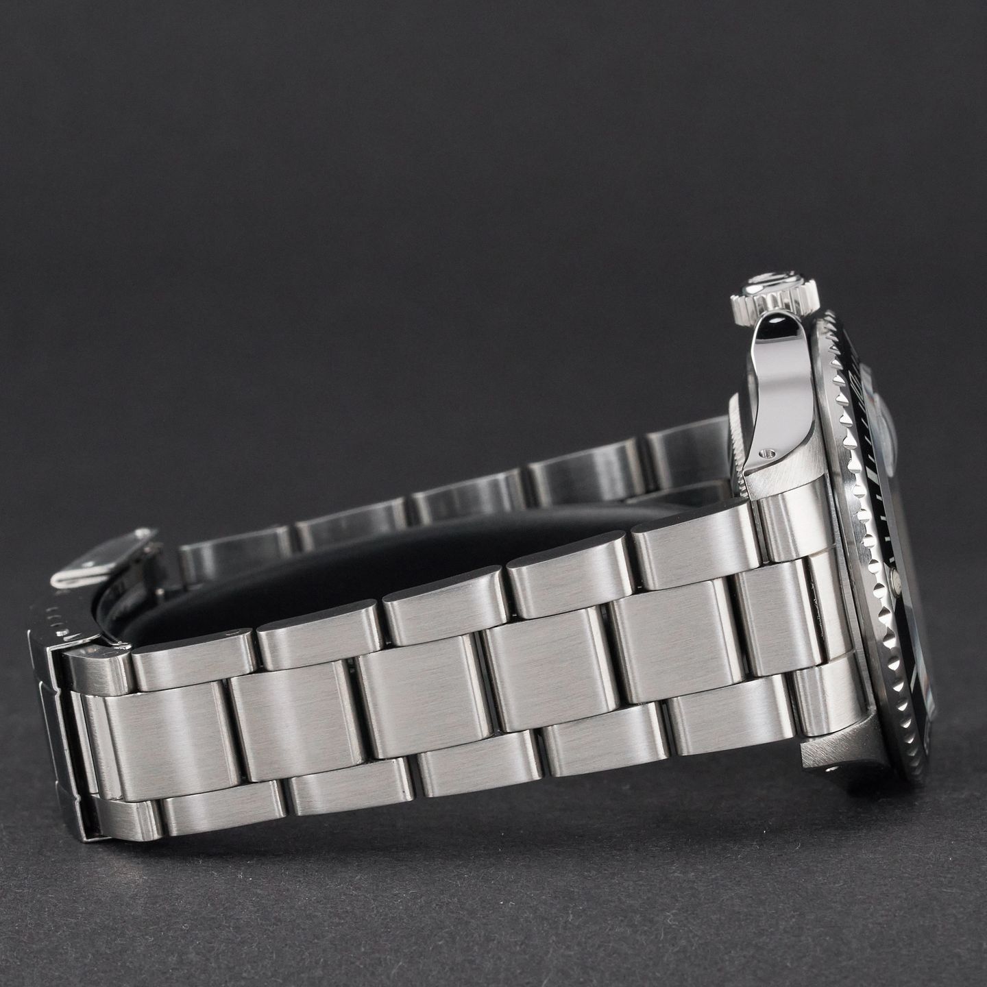 Rolex Submariner Date 16800 (1985) - Black dial 40 mm Steel case (6/8)