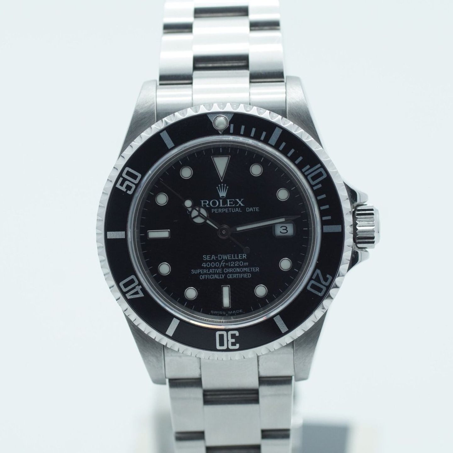 Rolex Sea-Dweller 4000 16600 (2005) - Black dial 40 mm Steel case (3/8)