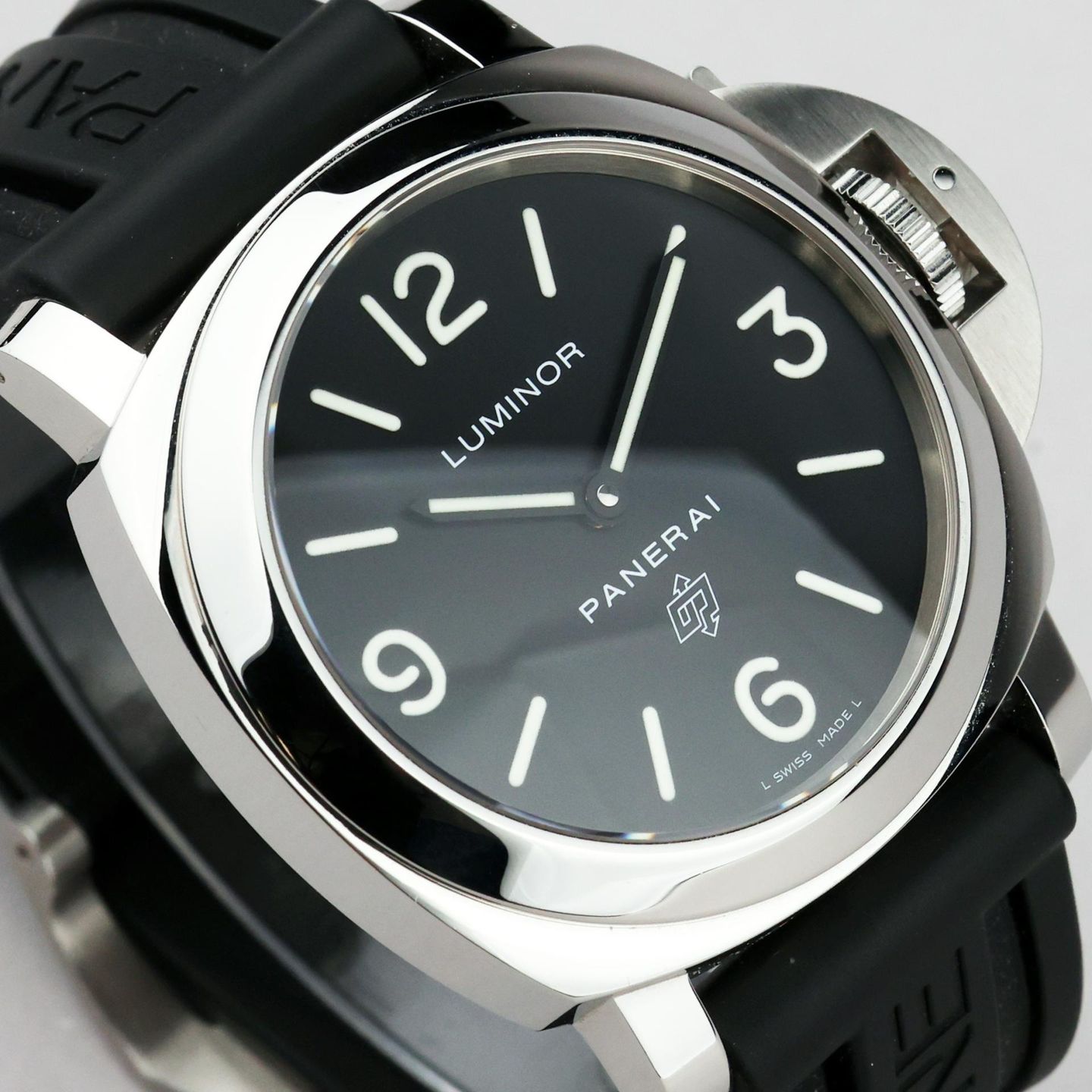 Panerai Luminor Base Logo PAM01000 (2010) - Black dial 44 mm Steel case (3/8)