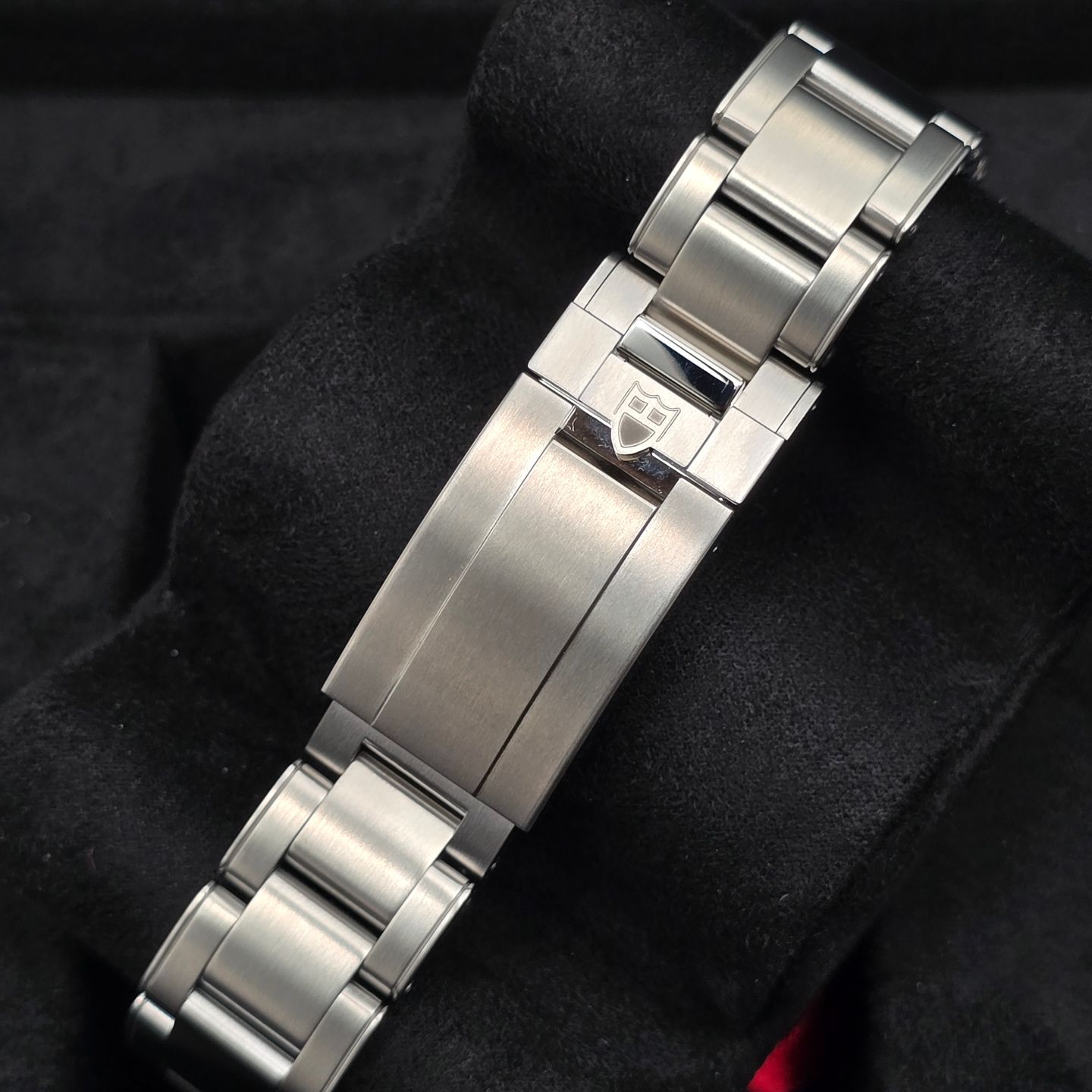 Tudor Black Bay 54 79000B (2026) - Blue dial 37 mm Steel case (7/8)