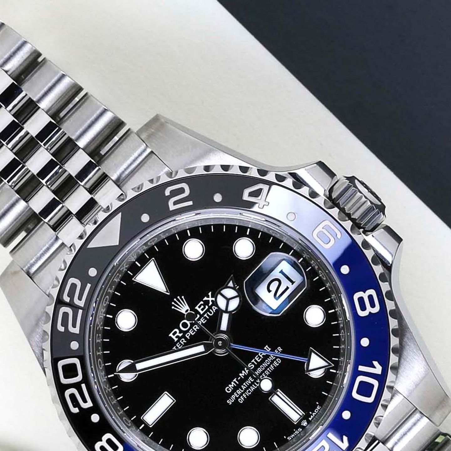 Rolex GMT-Master II 126710BLNR (2024) - Black dial 40 mm Steel case (3/8)