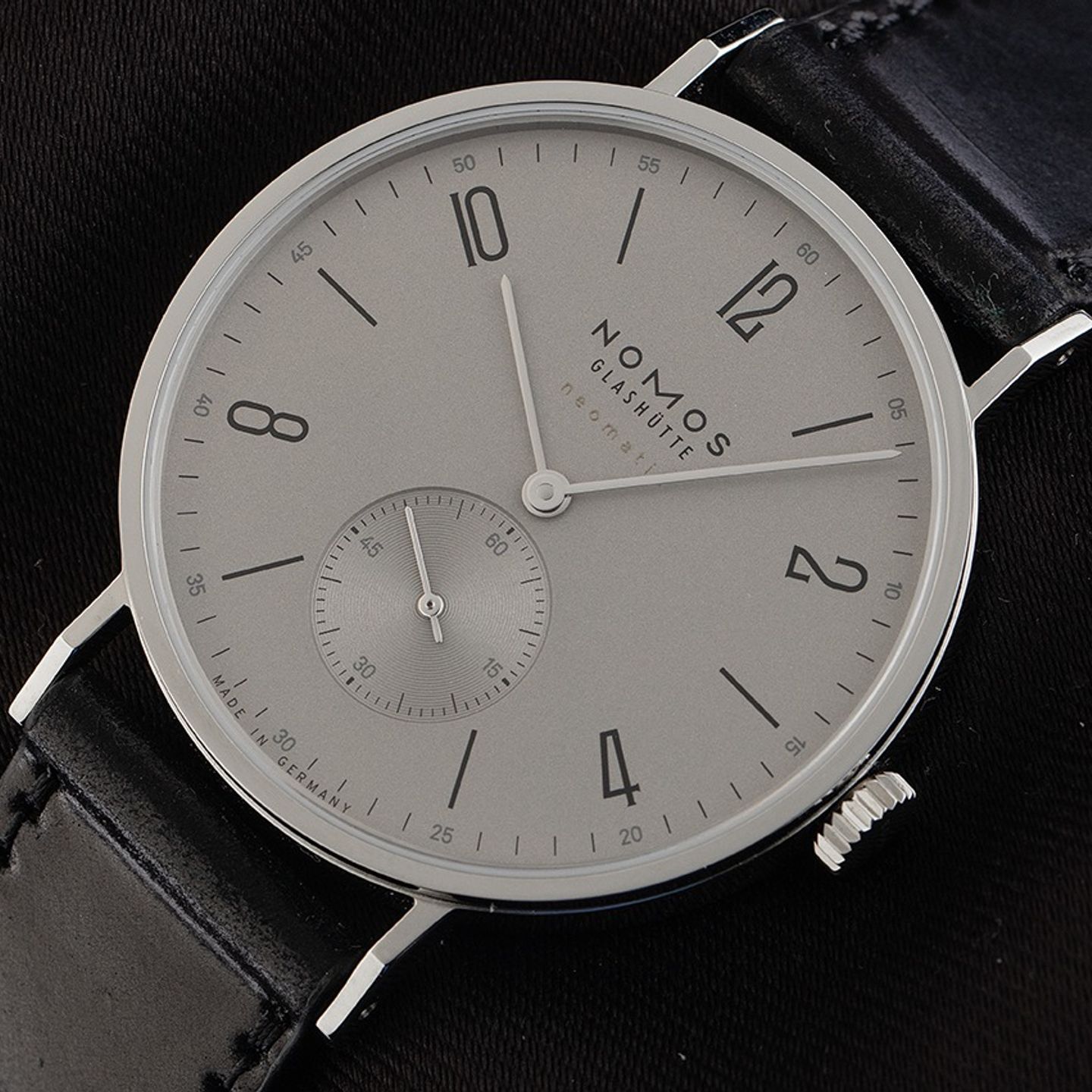 NOMOS Tangente Neomatik 144 (2026) - Zilver wijzerplaat 39mm Staal (3/7)