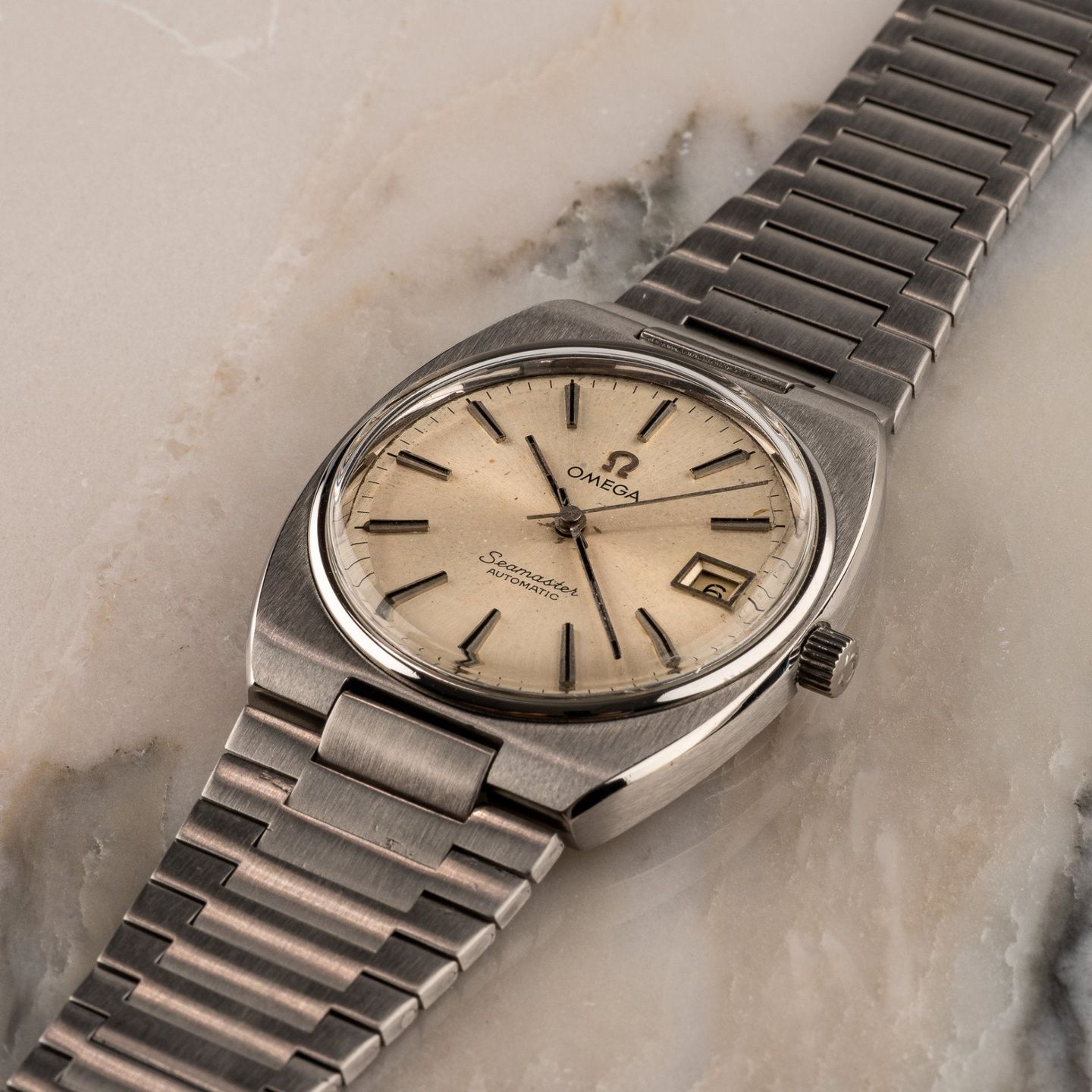 Omega Seamaster 166.0206 (1978) - Silver dial 35 mm Steel case (4/8)