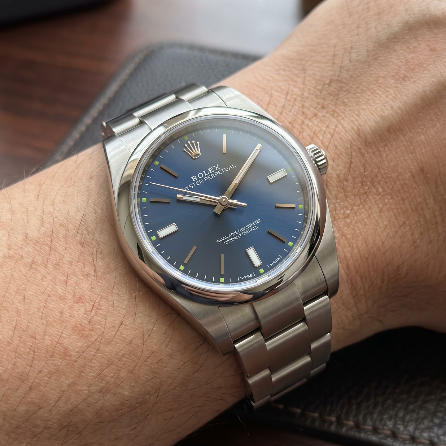 Rolex Oyster Perpetual 39 114300 (Unknown (random serial)) - Blue dial 39 mm Steel case (4/5)