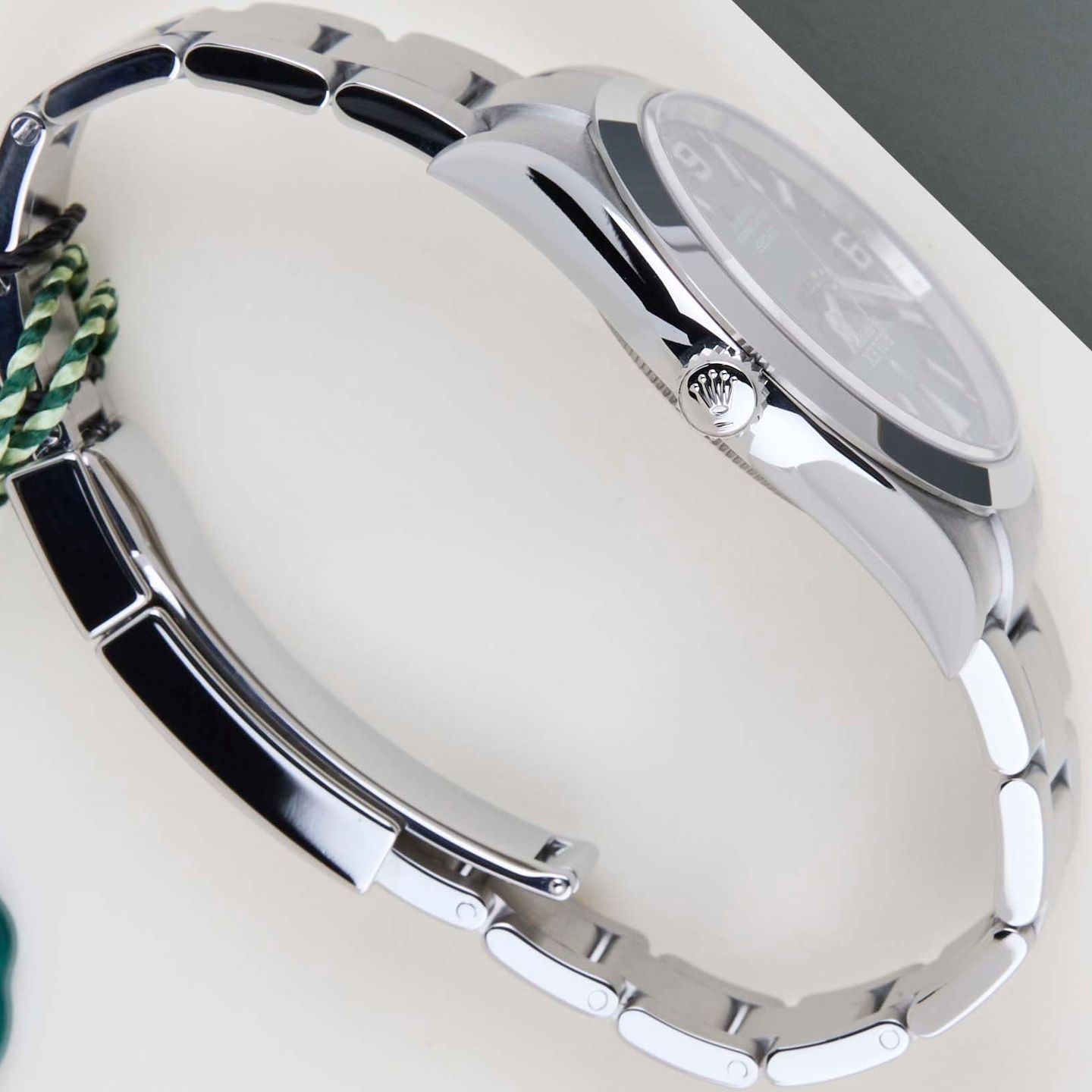 Rolex Explorer 214270 (2020) - Zwart wijzerplaat 39mm Staal (7/8)