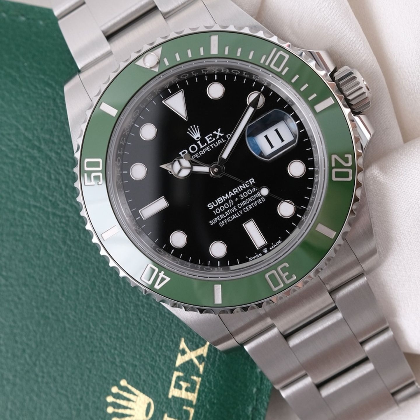 Rolex Submariner Date 126610LV (2024) - Black dial 41 mm Steel case (1/8)