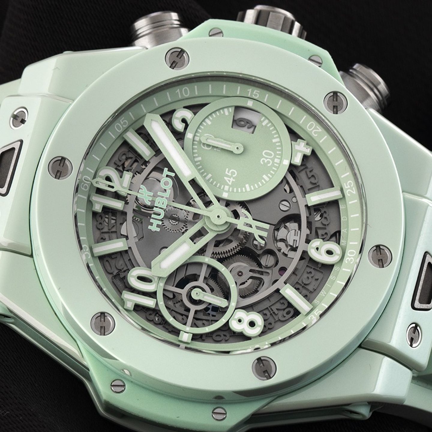 Hublot Big Bang Unico 441.GS.5221.RX (2025) - Green dial 42 mm Ceramic case (3/7)