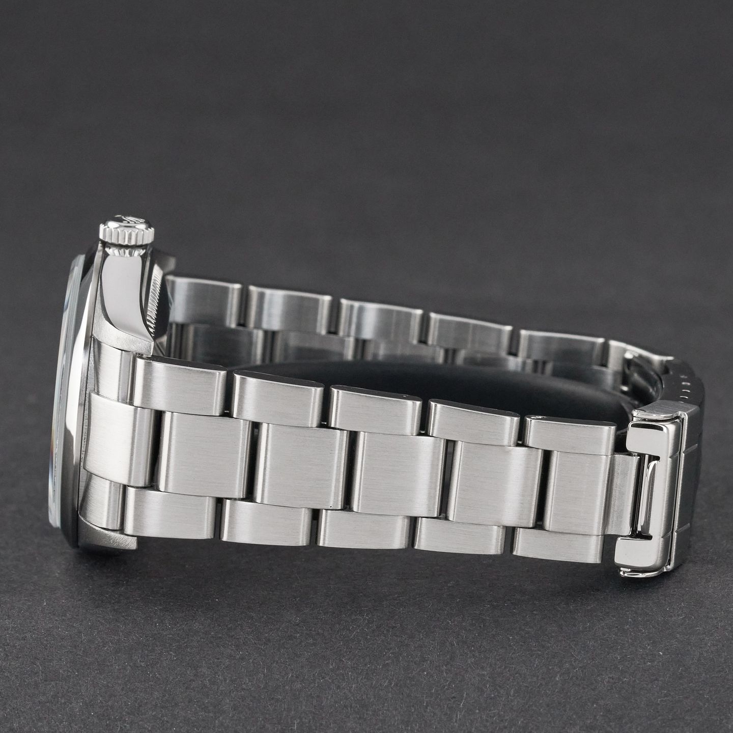 Rolex Explorer 114270 (2001) - Zwart wijzerplaat 36mm Staal (5/8)