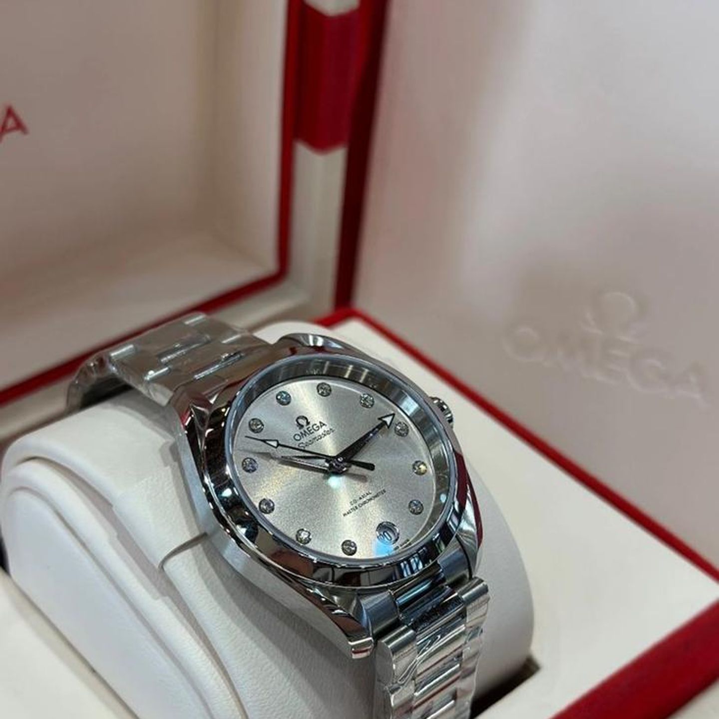 Omega Seamaster Aqua Terra 220.10.38.20.52.001 - (2/5)