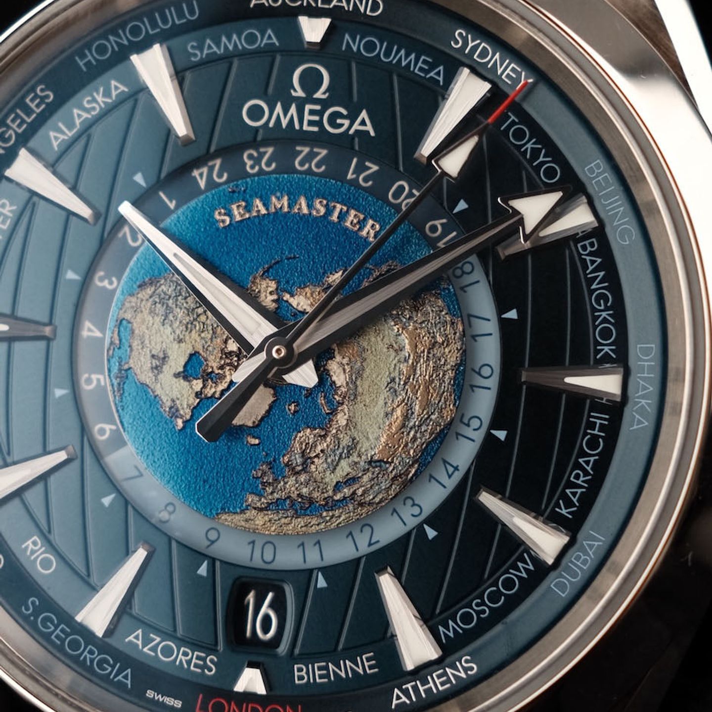 Omega Seamaster Aqua Terra 220.12.43.22.03.001 (2021) - Blue dial 43 mm Steel case (1/8)