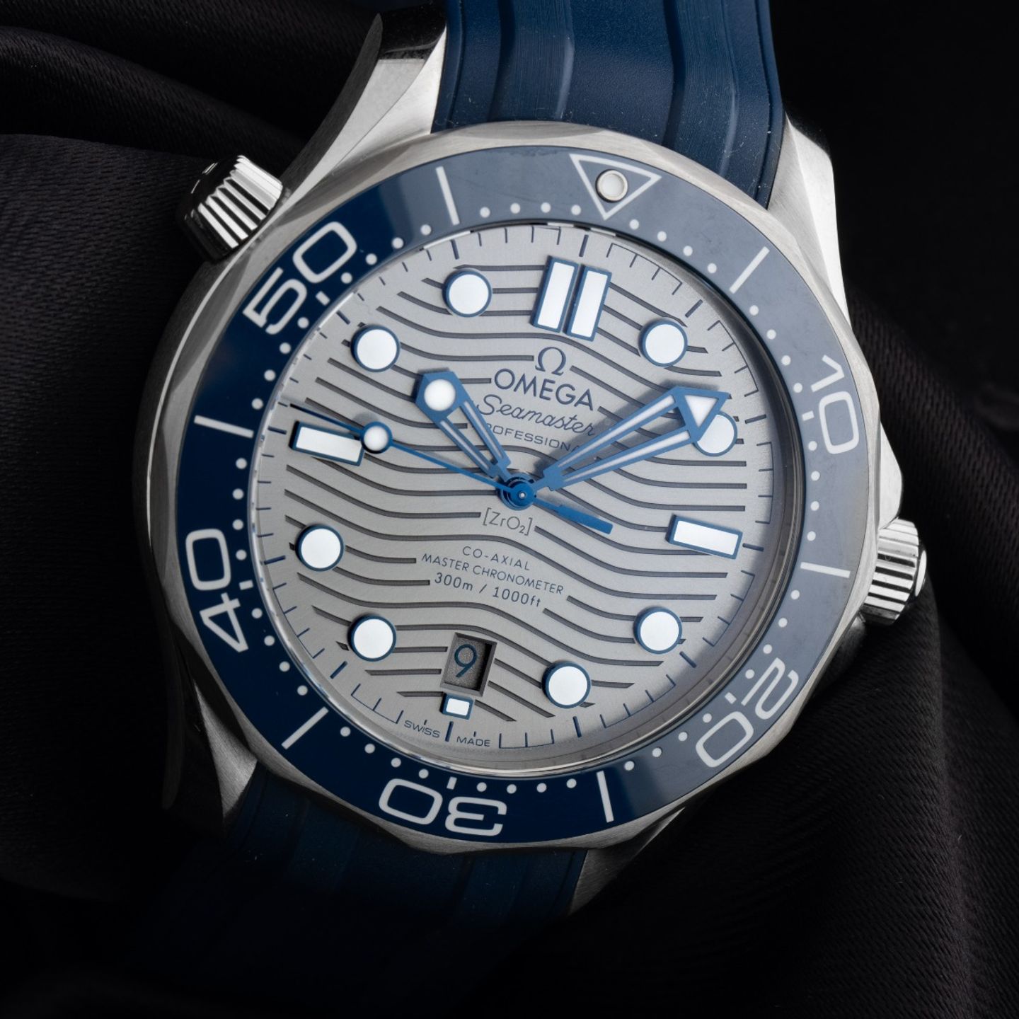 Omega Seamaster Diver 300 M 210.32.42.20.06.001 (2025) - Grey dial 42 mm Steel case (3/7)