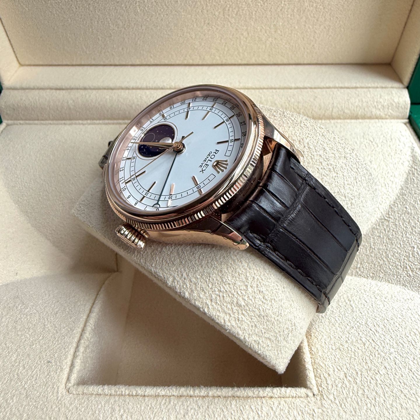 Rolex Cellini Moonphase 50535 (2023) - Wit wijzerplaat 39mm Roségoud (6/7)