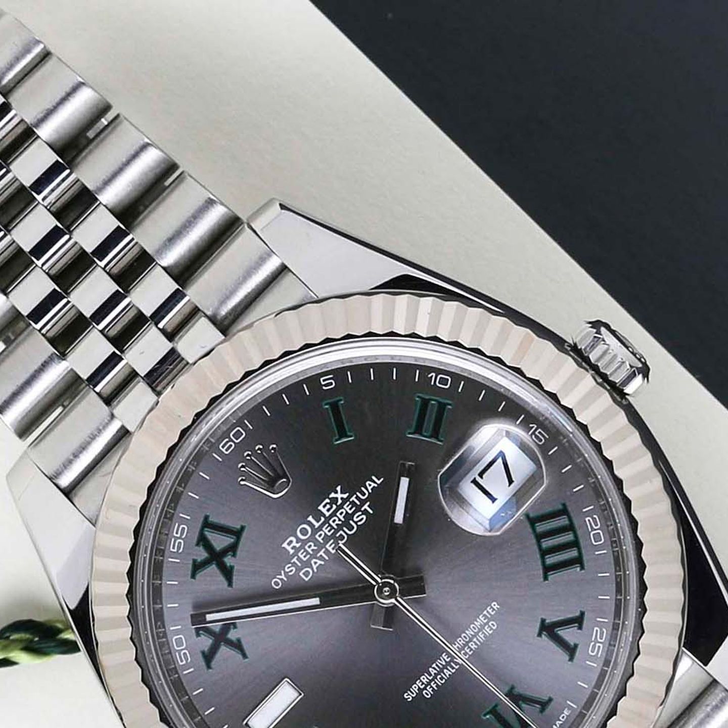 Rolex Datejust 41 126334 (2020) - Grijs wijzerplaat 41mm Staal (3/8)