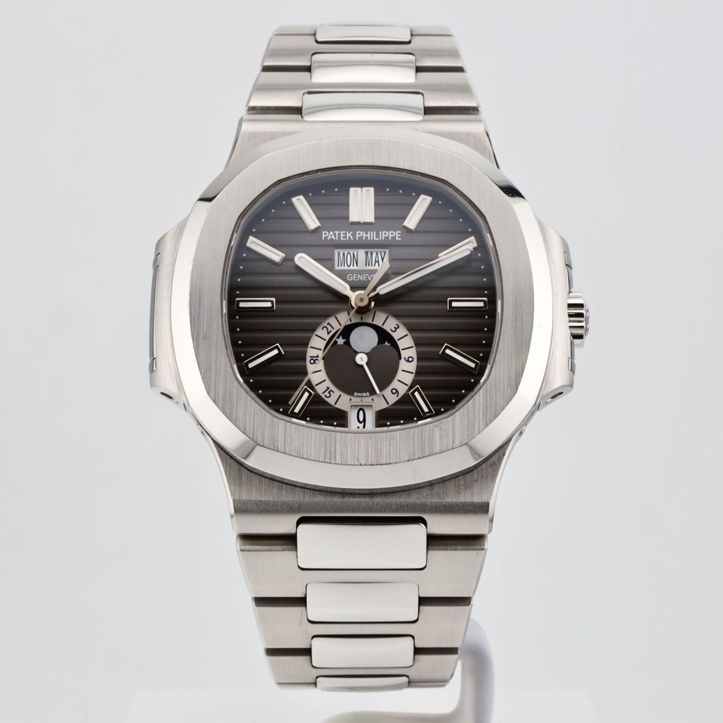 Patek Philippe Nautilus 5726/1A-001 (2017) - Grijs wijzerplaat 40mm Staal (1/1)