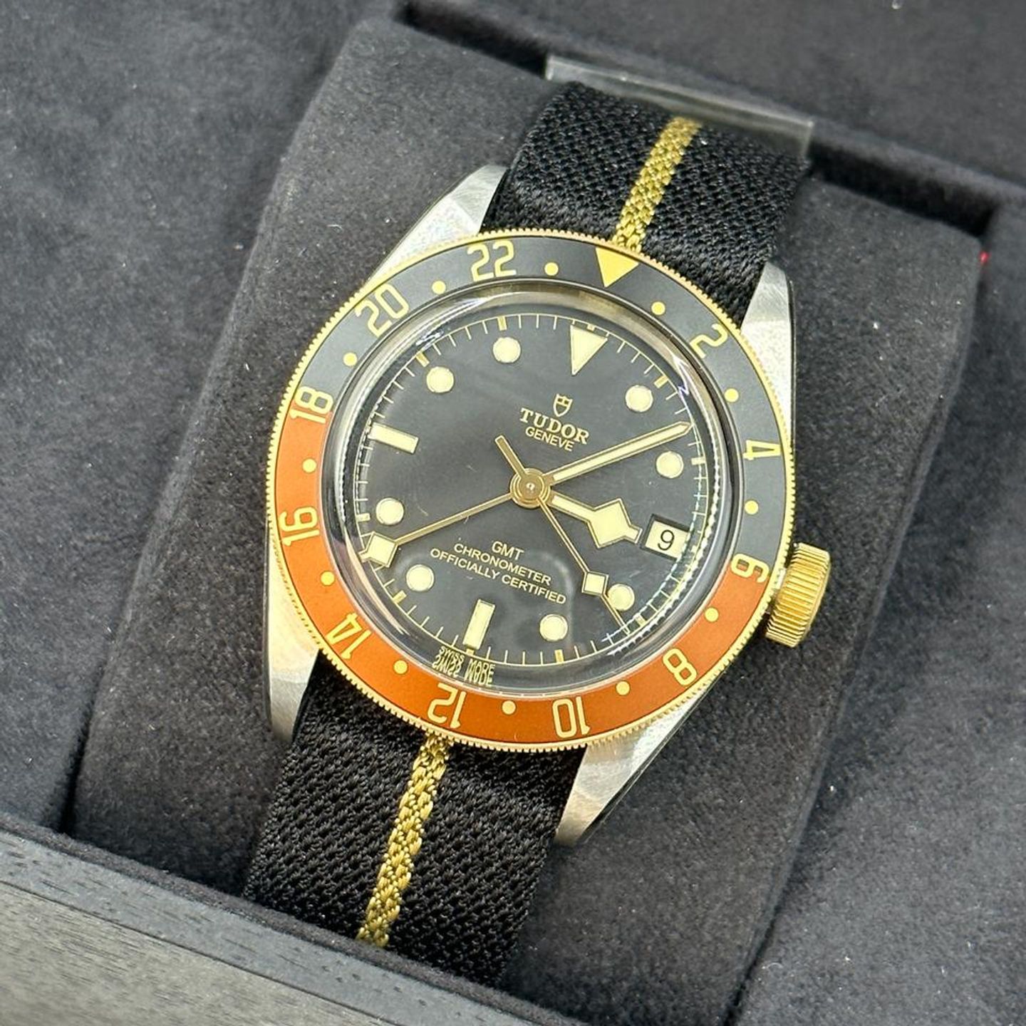 Tudor Black Bay 79833MN - (1/10)