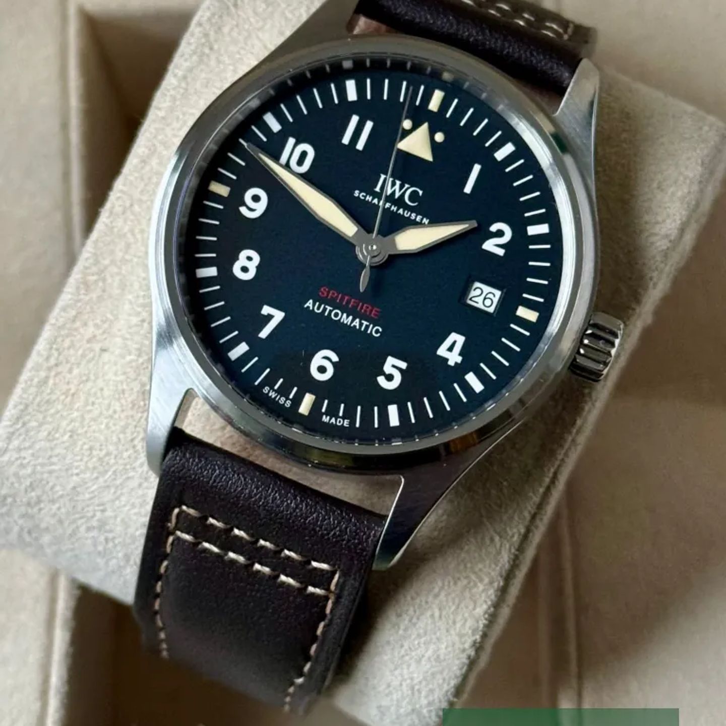 IWC Pilot IW326803 - (3/8)