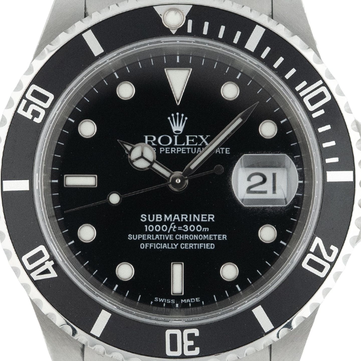 Rolex Submariner Date 16610 (2004) - Black dial 40 mm Steel case (2/7)