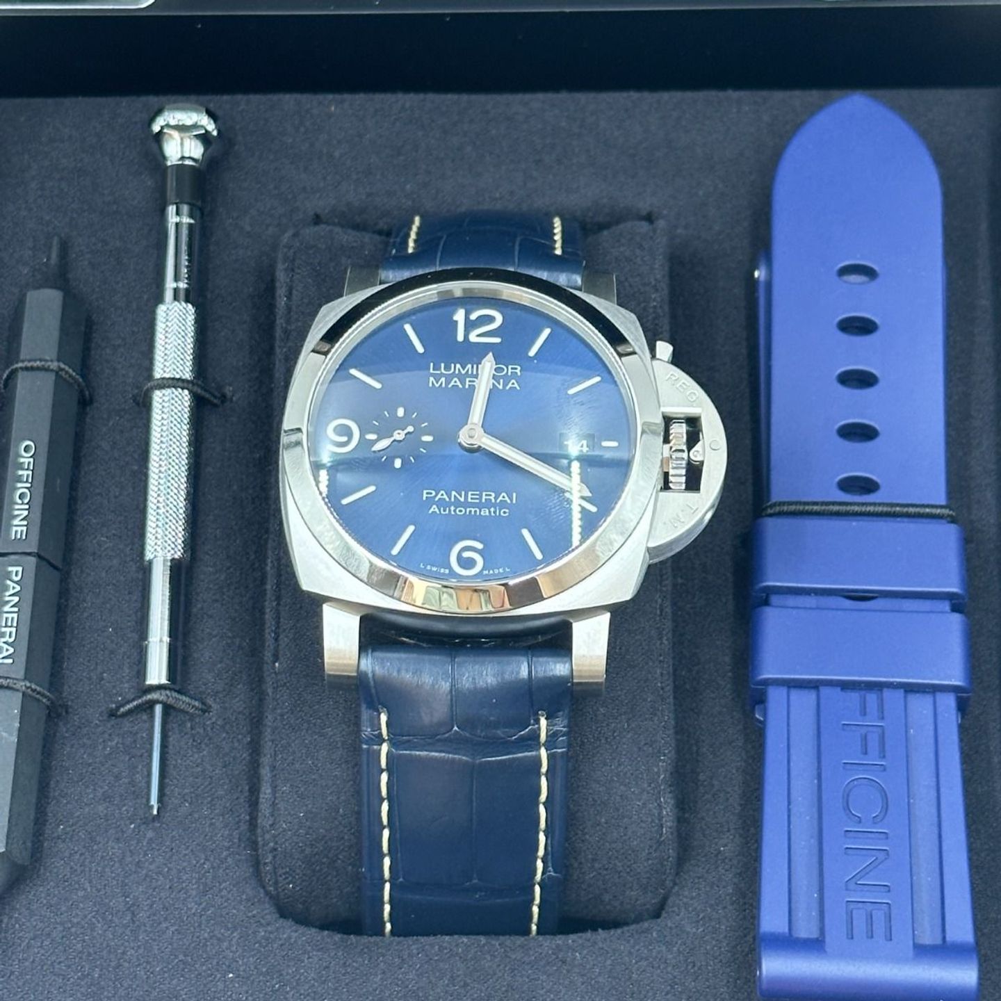 Panerai Luminor Marina PAM01313 (2024) - Blue dial 44 mm Steel case (4/8)