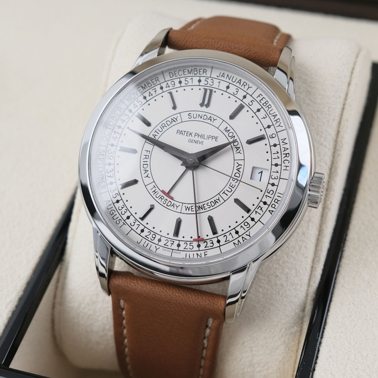 Patek Philippe Calatrava 5212A-001 - (3/8)