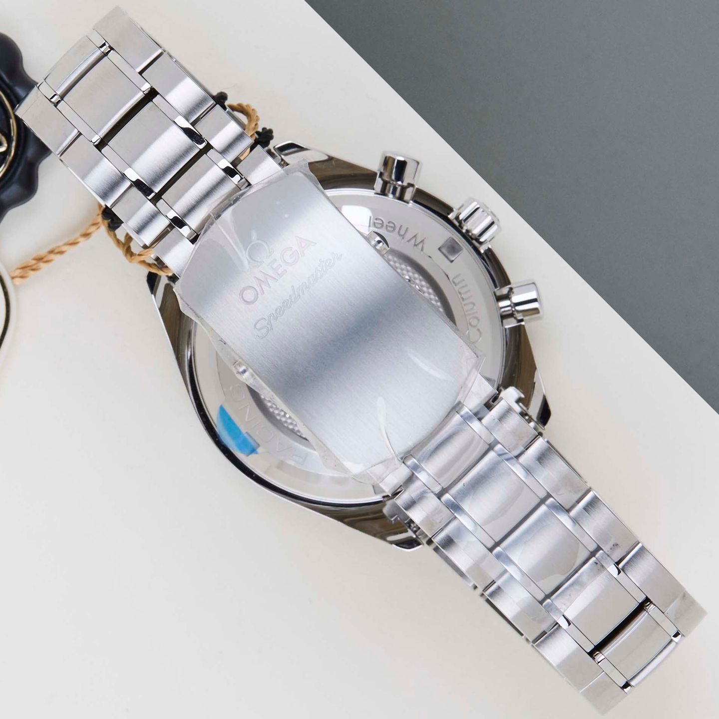 Omega Speedmaster Racing 326.30.40.50.01.002 - (6/8)