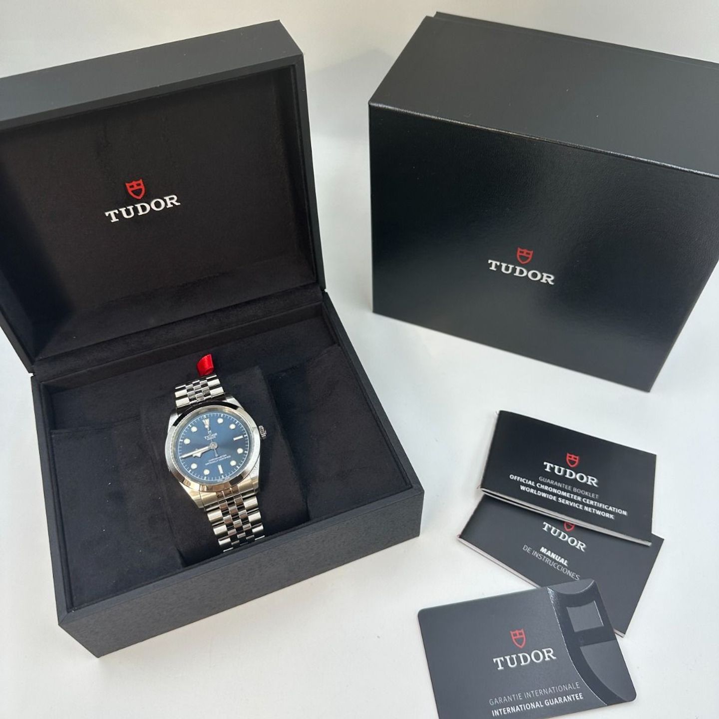 Tudor Black Bay 41 79680-0002 (2023) - Blauw wijzerplaat 41mm Staal (2/8)