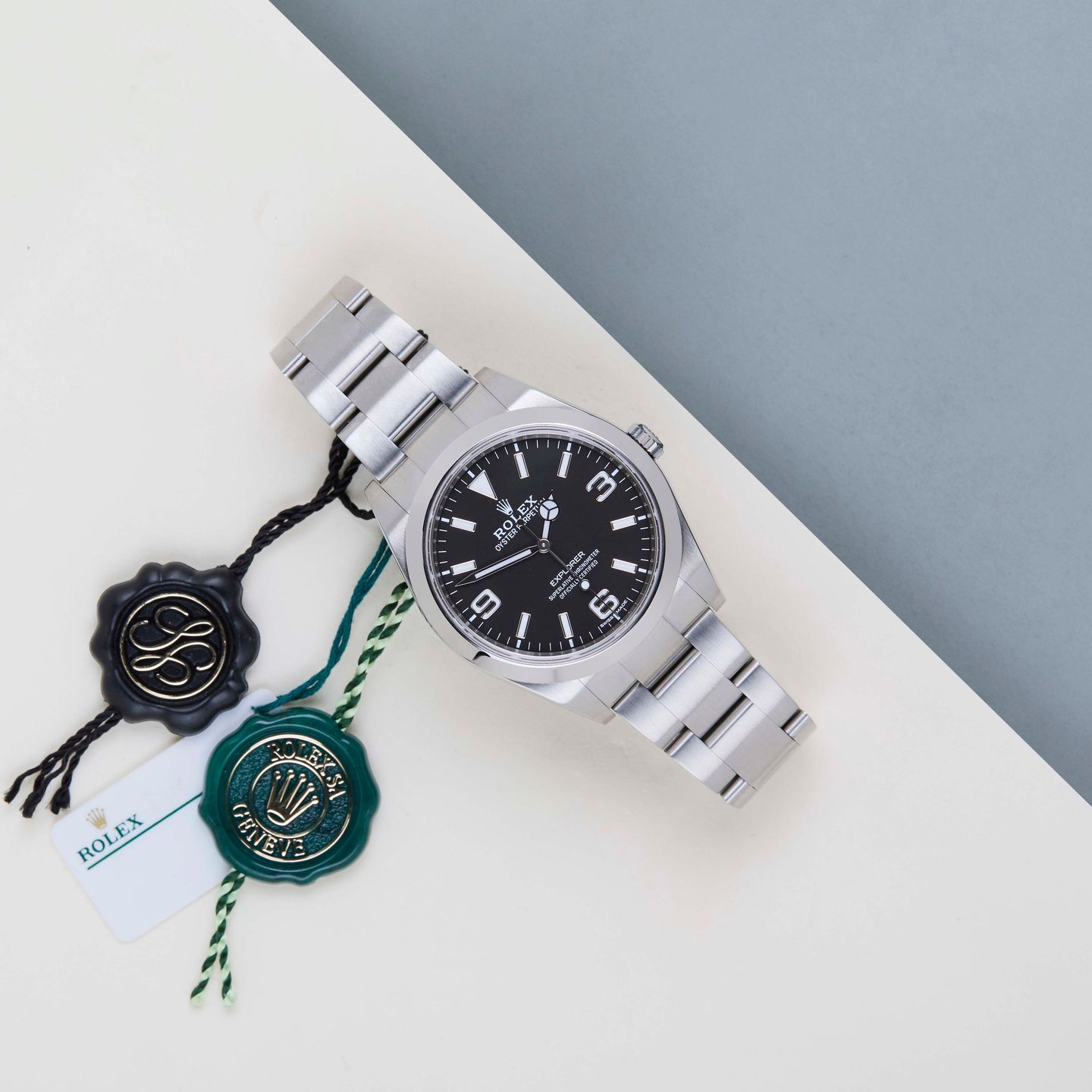 Rolex Explorer 214270 - (2/8)