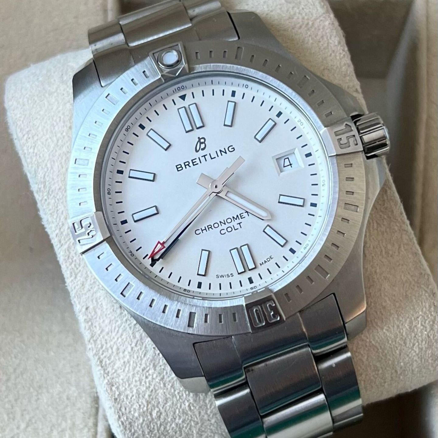 Breitling Colt Automatic A17313 (2020) - White dial 41 mm Steel case (1/5)