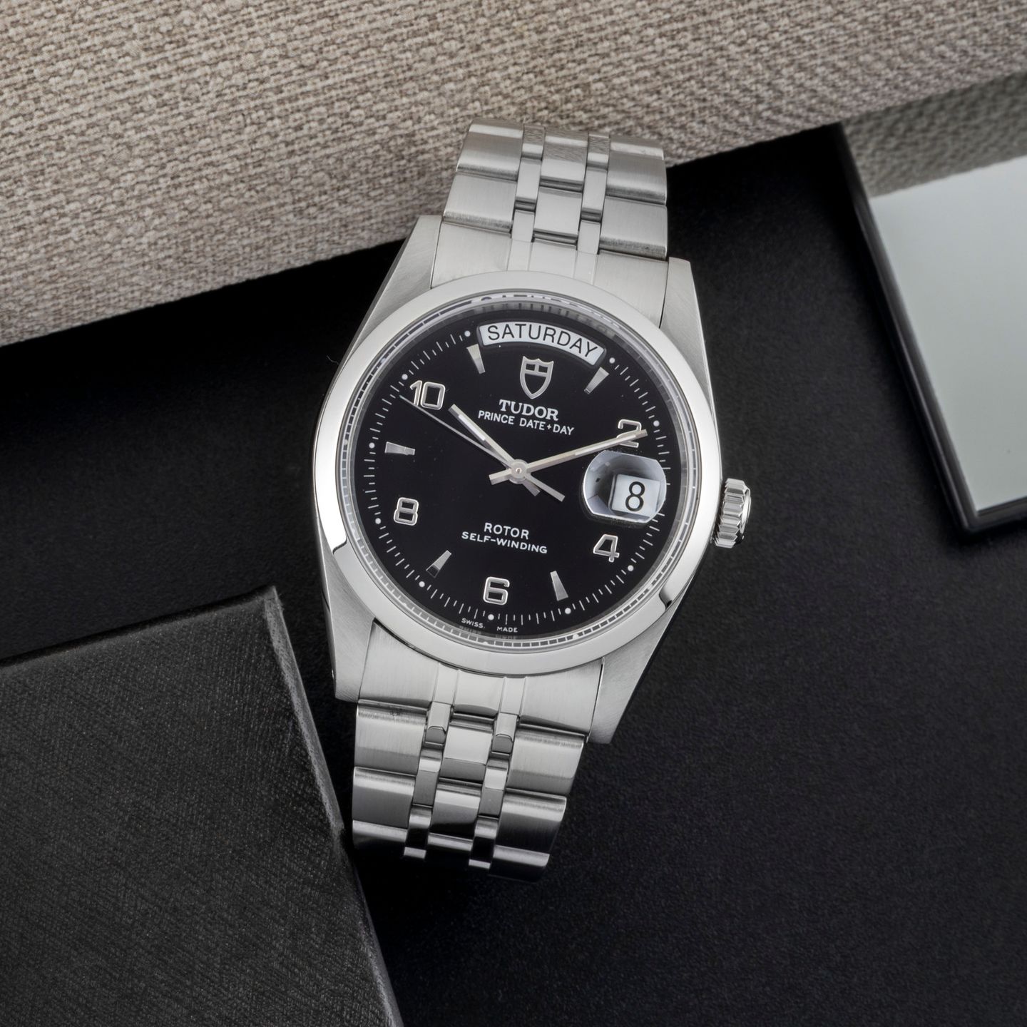 Tudor Prince Date 76200 - (1/8)