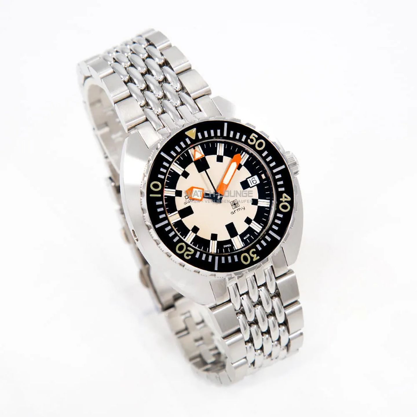 Doxa Sub 785.10.031.10 (2024) - Beige dial 43 mm Steel case (4/8)