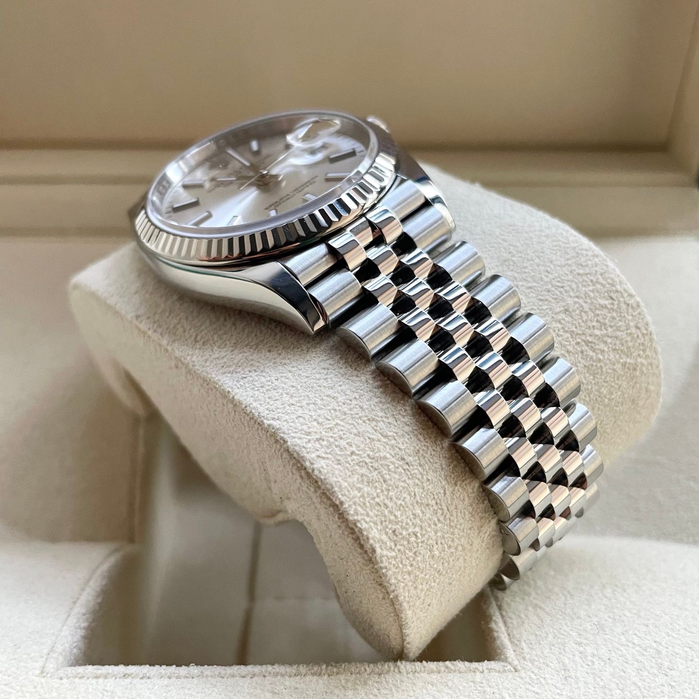 Rolex Datejust 36 126234 (2019) - Silver dial 36 mm Steel case (3/7)