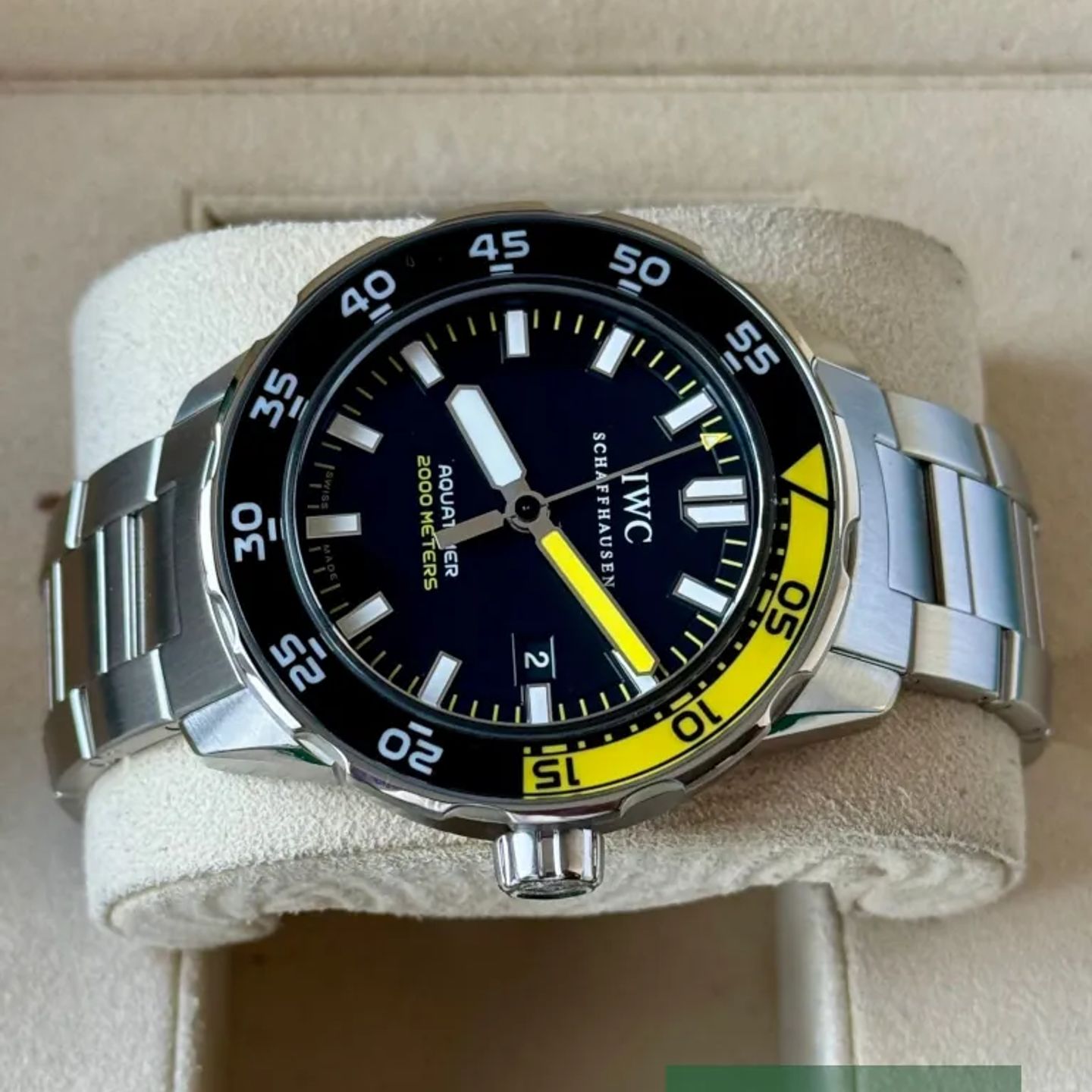 IWC Aquatimer Automatic 2000 IW356808 (2012) - Black dial 44 mm Steel case (4/7)