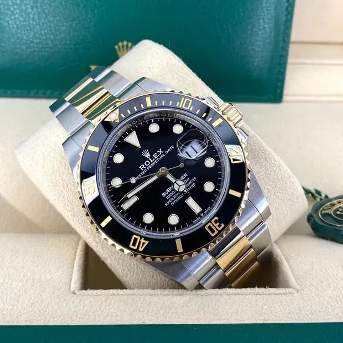 Rolex Submariner Date 126613LN - (3/6)