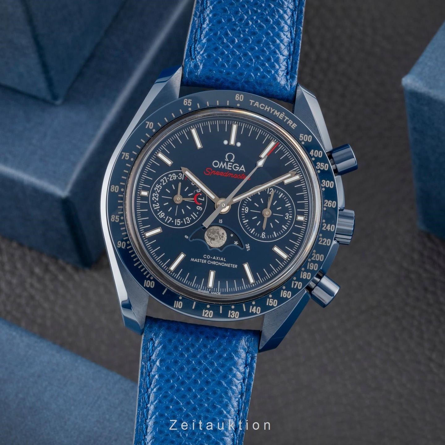 Omega Speedmaster Moonphase 304.93.44.52.03.001 - (1/8)
